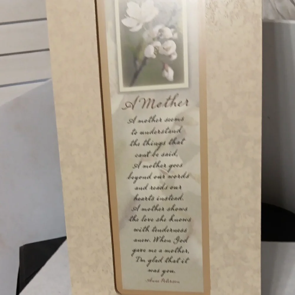 Elegant Cream Mother Plaque